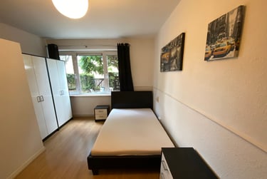 3 bed flat, Greetham Street, University of Portsmouth, Portsmouth, PO54LJ - Image 4