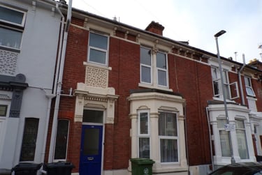 5 bed house, Sheffield Road, Fratton, Portsmouth, PO15DP - Image 1