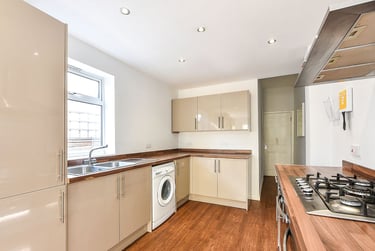 6 bed house, Somers Road, University of Portsmouth, Portsmouth, PO54PU - Image 1