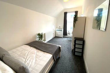 6 bed flat, Edinburgh Road, City Centre, Portsmouth, PO11DE - Image 8