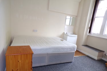 6 bed house, Aylward Street, University of Portsmouth, Portsmouth, PO13PH - Image 9