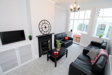 5 bed house, Aston Road, Southsea, Portsmouth, PO49BH - Image 1