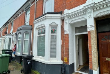 5 bed house, Harold Road, Southsea, Portsmouth, PO40LS - Image 1