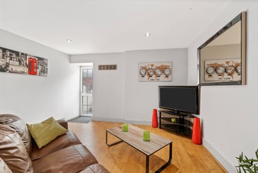 2 bed flat, Bedford Terrace, Greenbank, Plymouth, PL48EY - Image 4