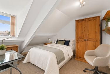 6 bed flat, Bedford terrace, North hill, Plymouth, PL48EY - Image 1