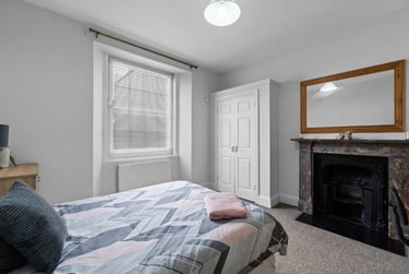 2 bed flat, Bedford Terrace, North hill, Plymouth, PL48EY - Image 2