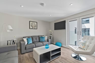 6 bed flat, Armada Street, North Hill, Plymouth, PL48LS - Image 1