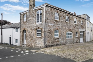 2 bed flat, Amity Place, North Hill, Plymouth, PL48JL - Image 12
