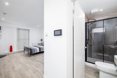 1 bed studio, North Hill, Plymouth, PL48ET - Image 5