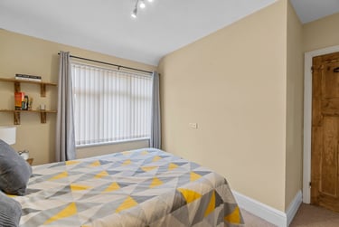 3 bed flat, Sefton Avenue, Laira, Plymouth, PL47HB - Image 8