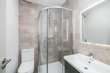 1 bed studio, North Hill, Plymouth, PL48ET - Image 3