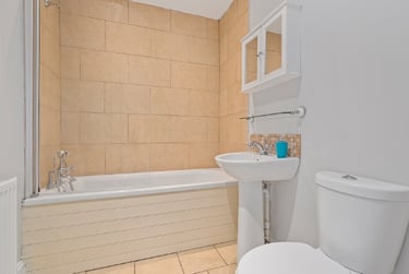 2 bed flat, Bedford Terrace, North Hill, Plymouth, PL48EY - Image 3