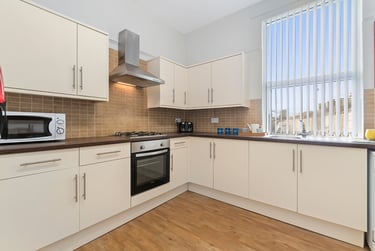 8 bed house, Allendale Road, North Hill, Plymouth, PL46JA - Image 1