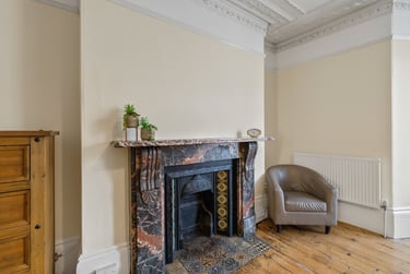 2 bed flat, Lisson Grove, Mutley, Plymouth, PL47DN - Image 2