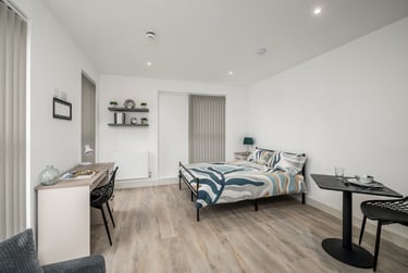 1 bed studio, North Hill, Plymouth, PL48ET - Image 4