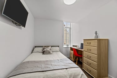 2 bed flat, North Hill, Plymouth, PL48ET - Image 5