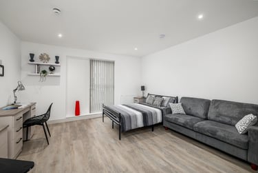1 bed studio, North Hill, Plymouth, PL48ET - Image 7