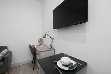 1 bed studio, North Hill, Plymouth, PL48ET - Image 5