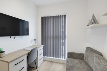 1 bed studio, North Hill, Plymouth, PL48ET - Image 5