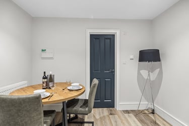 2 bed flat, North Hill, Greenbank, Plymouth, PL48JT - Image 5