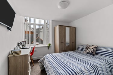 2 bed flat, North Hill, Plymouth, PL48ET - Image 6