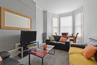 7 bed flat, Whitefield Terrace, Greenbank, Plymouth, PL48NH - Image 2