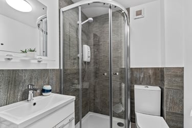 2 bed flat, North Hill, Plymouth, PL48ET - Image 7