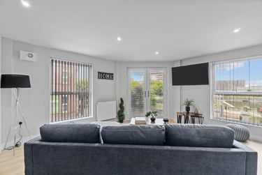 2 bed flat, Marlborough Road, North Hill, Plymouth, PL48LP - Image 1