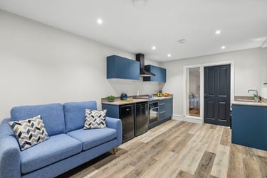 2 bed flat, North Hill, Greenbank, Plymouth, PL48JT - Image 3
