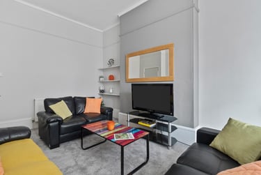 7 bed flat, Whitefield Terrace, Greenbank, Plymouth, PL48NH - Image 3