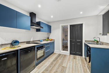2 bed flat, North Hill, Greenbank, Plymouth, PL48JT - Image 4