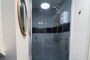 4 bed house, Lewis Close, City Centre, Nottingham, NG31NR - Image 13