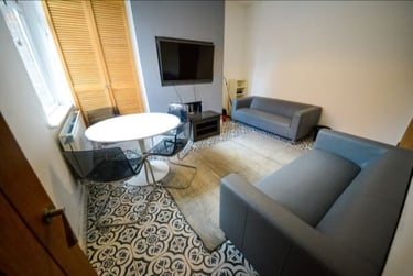 5 bed house, Landcross road, Fallowfield, Manchester, M146LZ - Image 1
