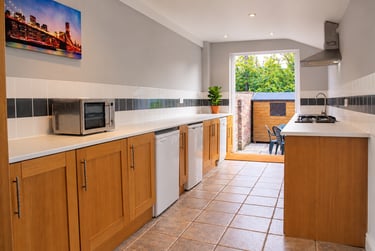 5 bed house, Portland Street, St Sidwells, Exeter, EX12EQ - Image 4