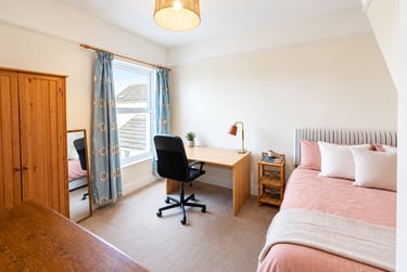5 bed house, Pinhoe Road, Mount Pleasant, Exeter, EX47HS - Image 2