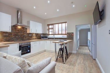 8 bed house, Uttoxeter New Road, California, Derby, DE223NL - Image 3