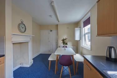 6 bed house, Magdalen road, Heavitree, Exeter, EX24TU - Image 5