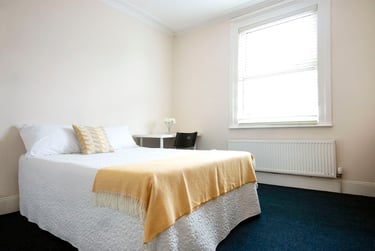 6 bed house, Marle Hill Road, Francis Close Hall, Cheltenham, GL504LN - Image 6