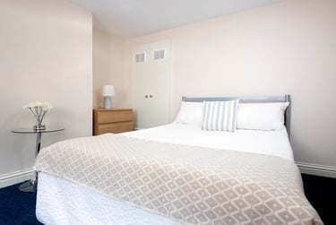 6 bed house, Marle Hill Road, Francis Close Hall, Cheltenham, GL504LN - Image 8