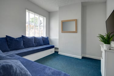 5 bed house, Swindon Road, St Pauls, Cheltenham, GL519HZ - Image 1
