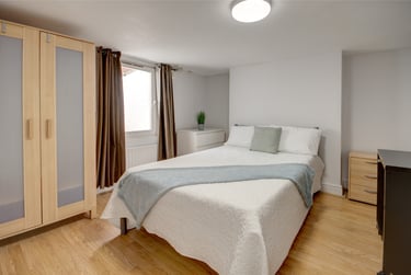 6 bed house, Swindon Road, St Pauls, Cheltenham, GL519HX - Image 5