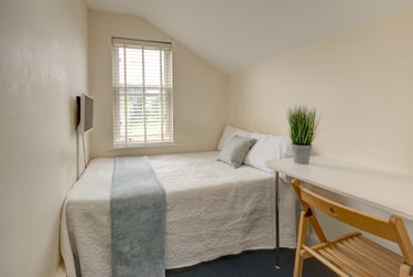 5 bed house, Marle Hill Road, Francis Close Hall, Cheltenham, GL504LN - Image 6