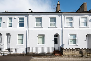 4 bed house, Marle Hill Road, Francis Close Hall, Cheltenham, GL504LN - Image 2