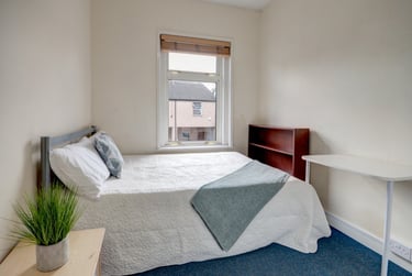 5 bed house, St. Pauls Street North, Francis Close Hall, Cheltenham, GL504AQ - Image 4