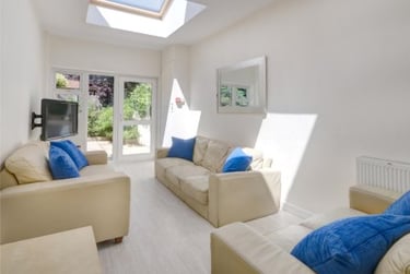 5 bed house, St. Pauls Street North, Francis Close Hall, Cheltenham, GL504AQ - Image 1