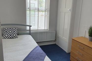 5 bed house, Marle Hill Road, Francis Close Hall, Cheltenham, GL504LN - Image 8