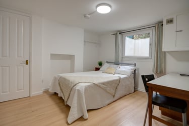 5 bed house, Marle Hill Parade, Francis Close Hall, Cheltenham, GL504LG - Image 6