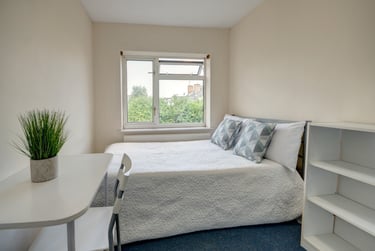 5 bed house, Townsend Street, St Pauls, Cheltenham, GL519HD - Image 3