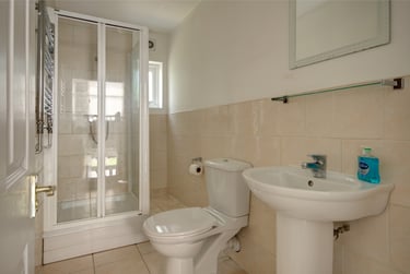 6 bed house, Swindon Road, St Pauls, Cheltenham, GL519HZ - Image 11