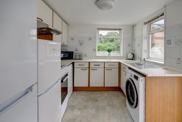 5 bed house, Marle Hill Road, Francis Close Hall, Cheltenham, GL504LN - Image 3